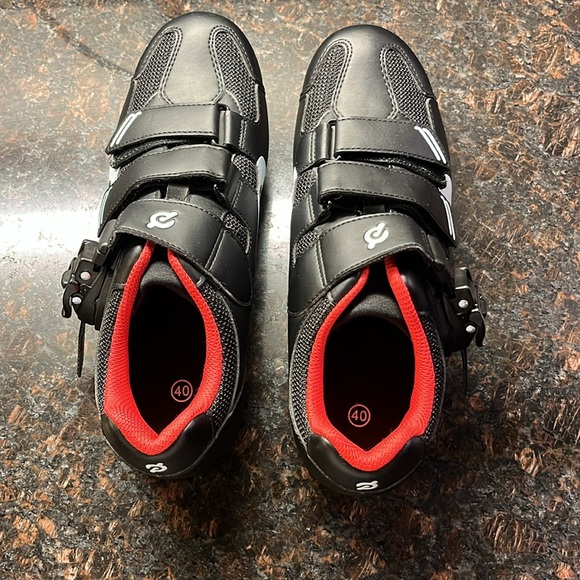 Peloton bike shoes size 40 brand new never worn - Picture 2 of 6